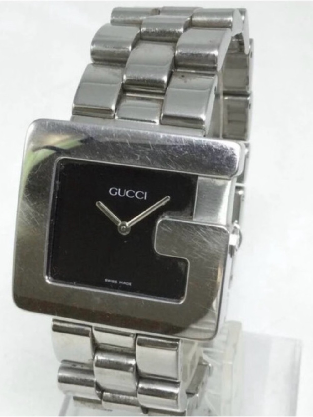 Gucci Men's Silver Bracelet Watch with Black Dial